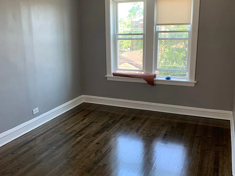 10725 S Calumet Ave #3 — Photo 13