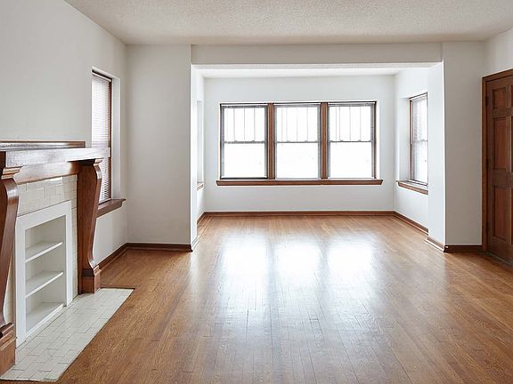 Dining/Living room