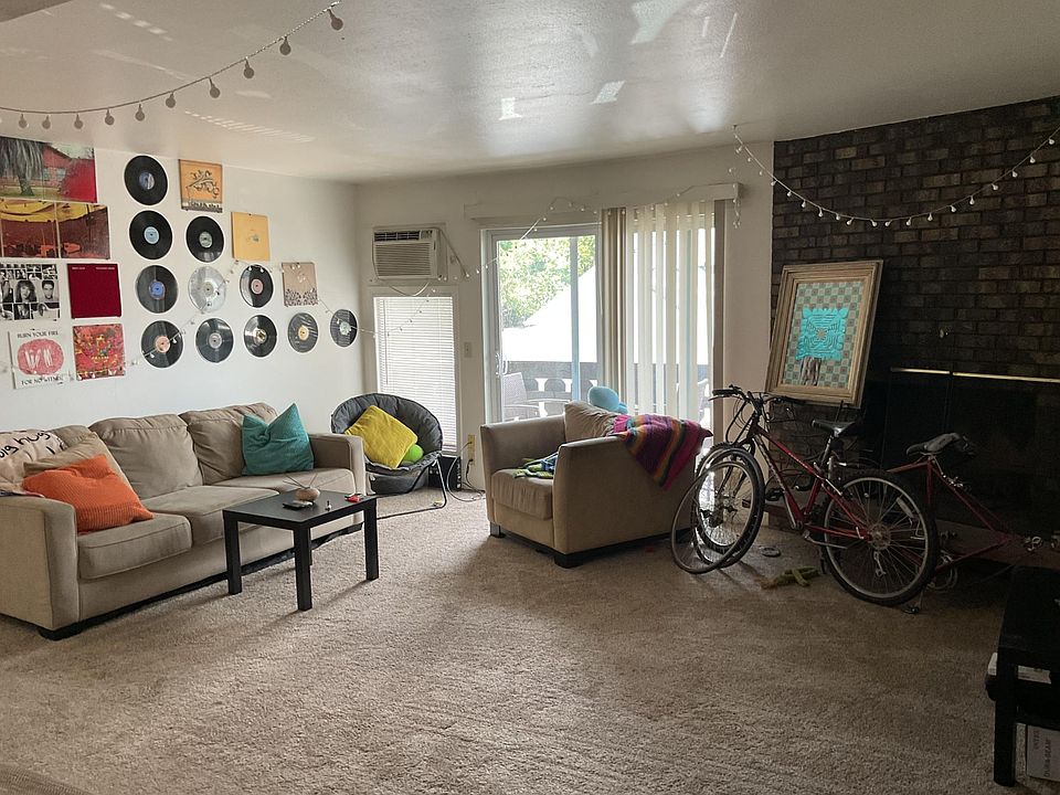 Living room with fireplace