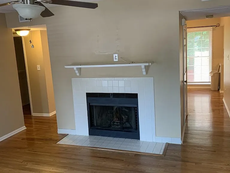 1166 Booth Rd SW #507 — Photo 1