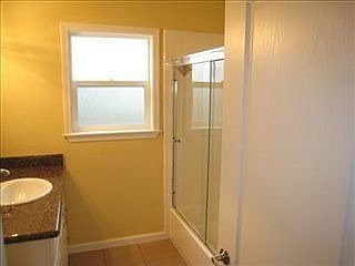 4th image of 2501 28th Ave