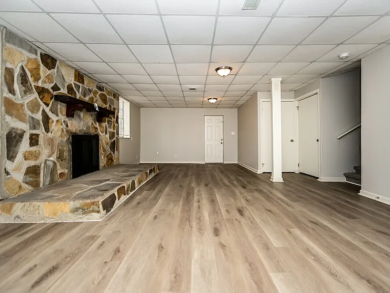 6183 Fieldcrest Dr — Photo 11