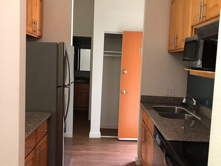 The ANNA Apartments — Photo 3