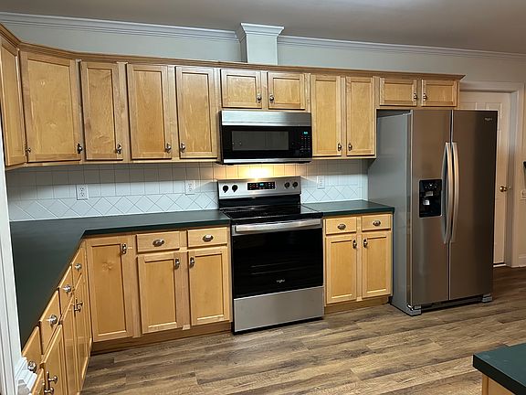3rd image of 2708 Ramblewood Ct