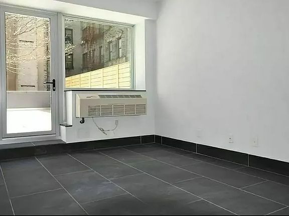 3rd image of 164 Attorney St APT 204