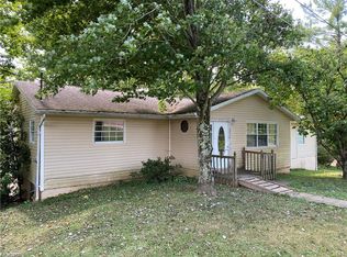 171 Bob O Link Cir, Davisville, WV 26142