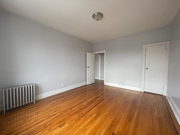 5th image of 86 W 32nd St #46E