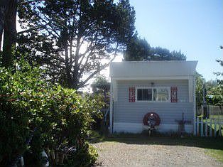 Great Starter or beach getaway in ideal downtown Long Beach location
