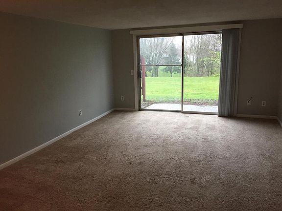 3rd image of 1414 Hazel St APT 6