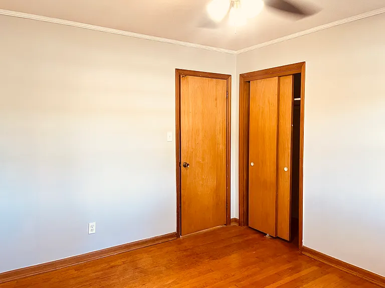 2417 Alandale Dr — Photo 31