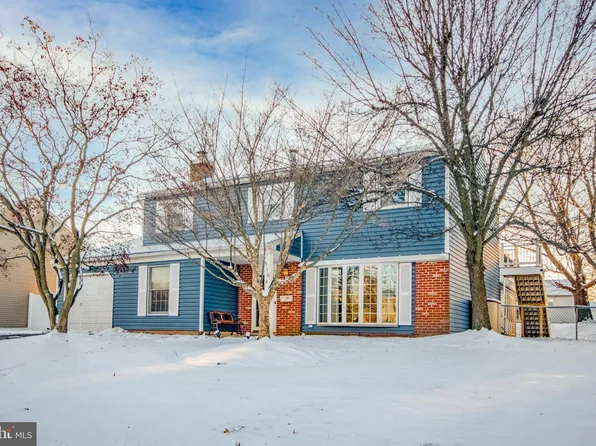 516 Spencer Ln, Warminster, PA 18974