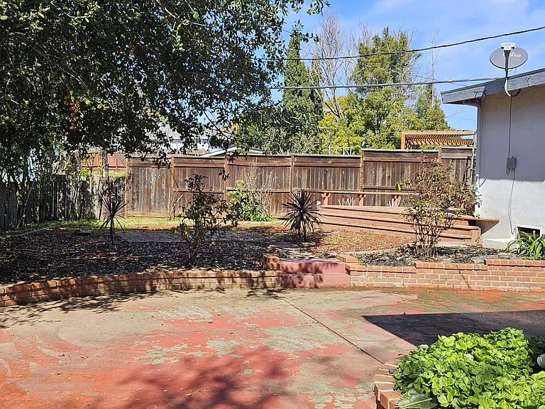 550 Del Mar Ave — Photo 5