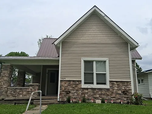 1224 E State St Photo 1
