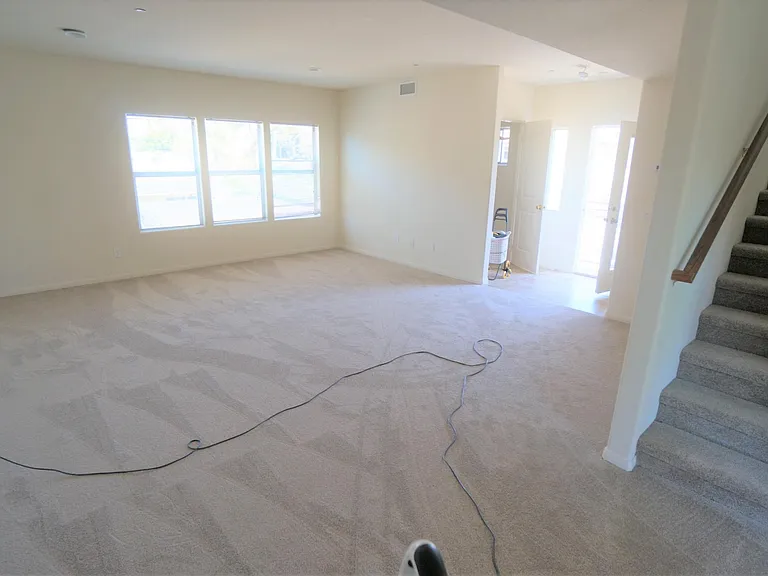 1044 Grand Ave — Photo 2