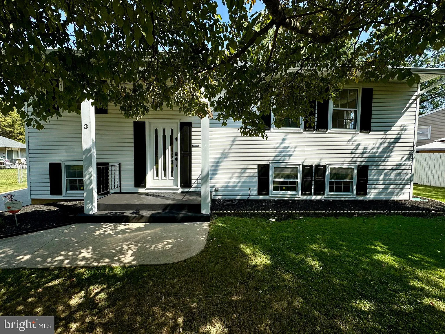 3 Gurnsey Dr photo 1