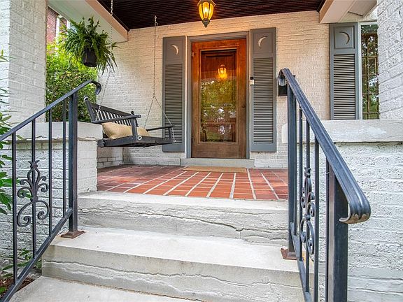 3rd image of 7131 Waterman Ave
