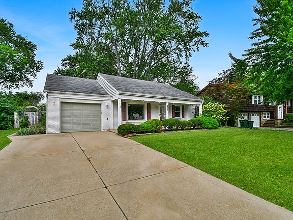 2nd image of 284 Timber Hill Rd