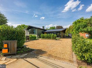 6109 Greentree Rd, Bethesda, MD 20817