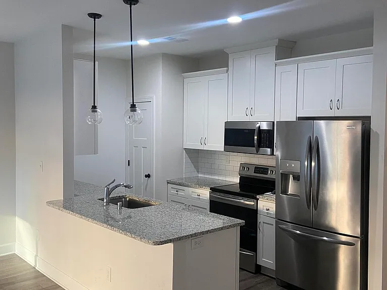 222 Midland Ave #4103 — Photo 2