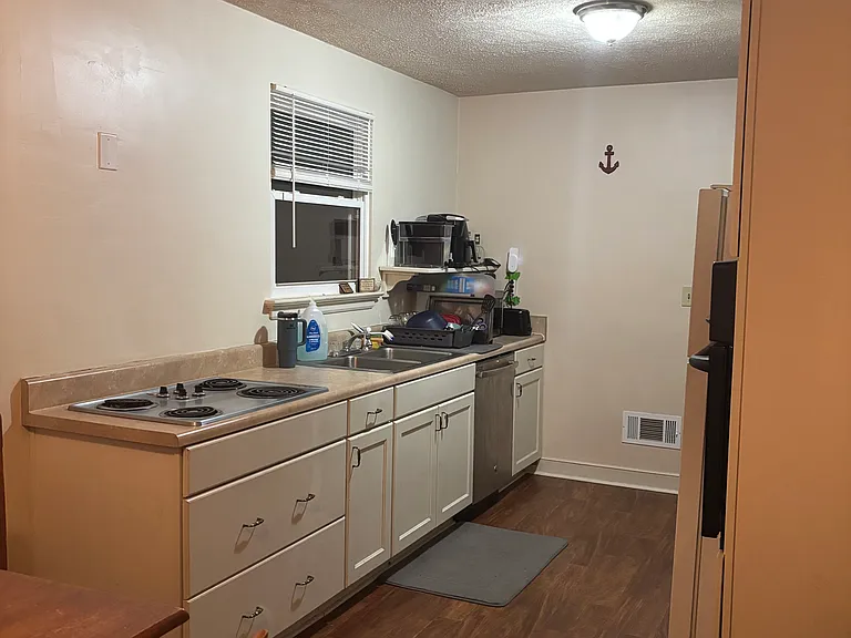 1505 Augusta St — Photo 11