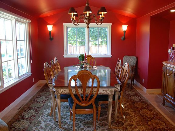 5th image of 136 Newell Ave