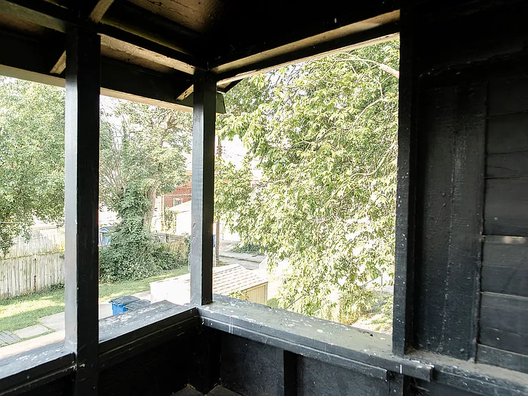 415 Brightwood Ave — Photo 26