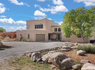 906 Tramway Ln NE, Albuquerque, NM 87122