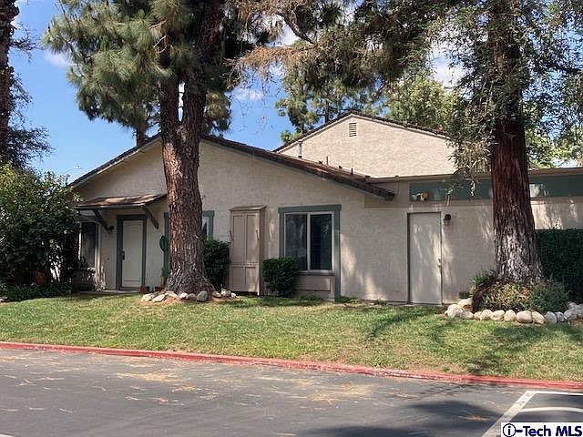 1st image of 820 E Ponderosa Dr