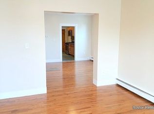 89 Cross St, Somerville, MA 02145
