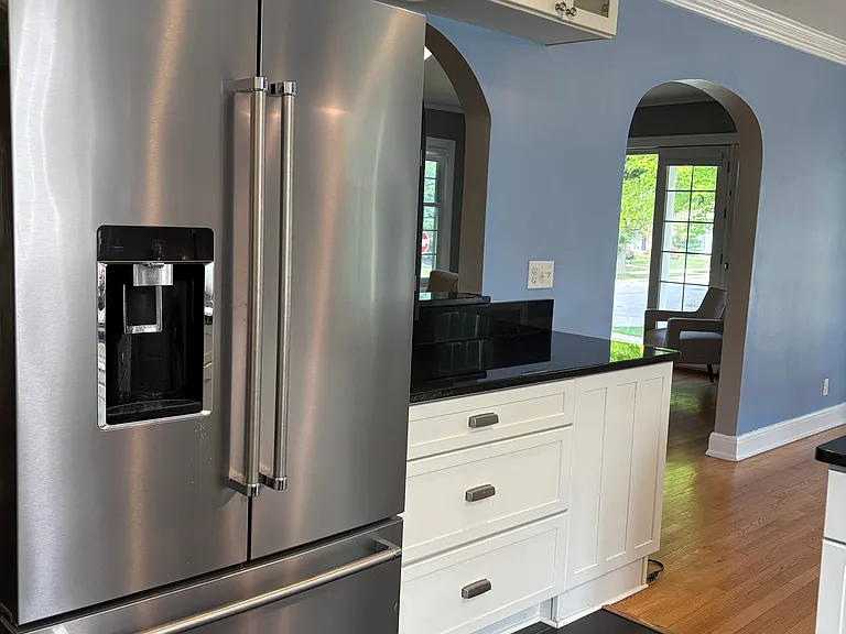 2219 E Marion St — Photo 9