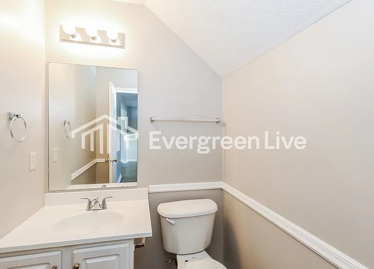 358 Coral Cir — Photo 11