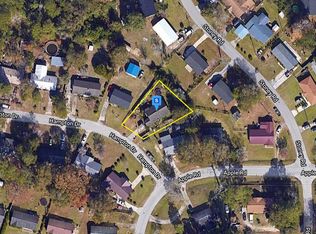 4 Hampton Dr, Castle Hayne, NC 28429