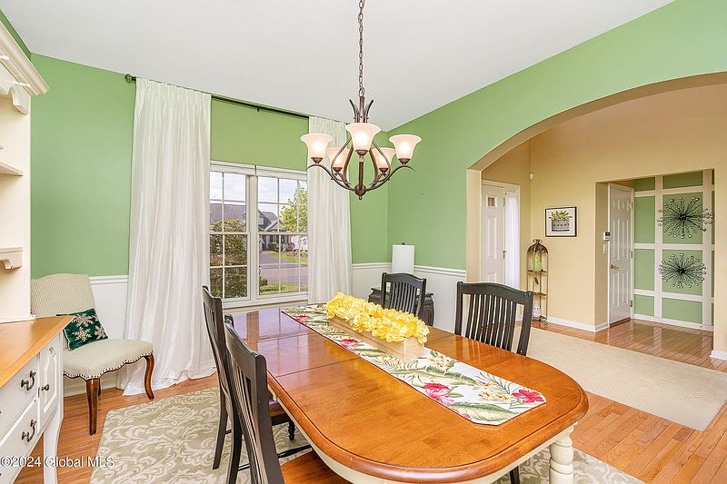 4th image of 17 Walden Fields Drive