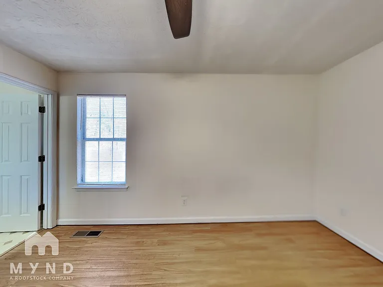 3726 James Ed Rd — Photo 14