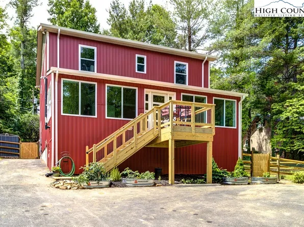 290 River Road 1, Banner Elk, NC 28604