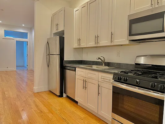 Rented by MySpaceNYC | media 12