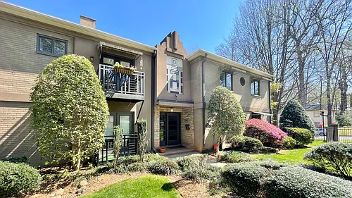 227 N Dotger Ave #E15 Photo 1