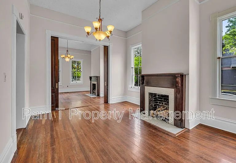 201 W 37th St #MAIN HOUSE — Photo 14