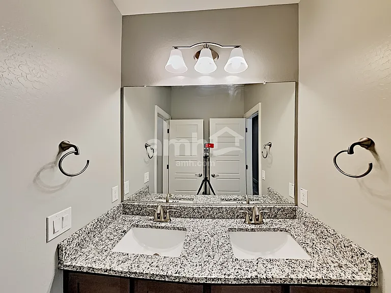 18240 W Thunderhill Pl — Photo 17
