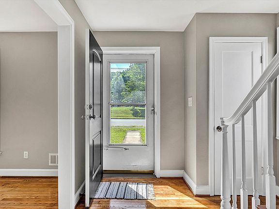 2nd image of 2532 Ravenwood Ave NW