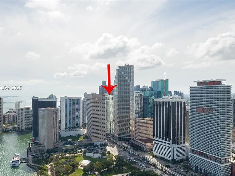 300 S Biscayne Blvd #L-428 — Photo 28