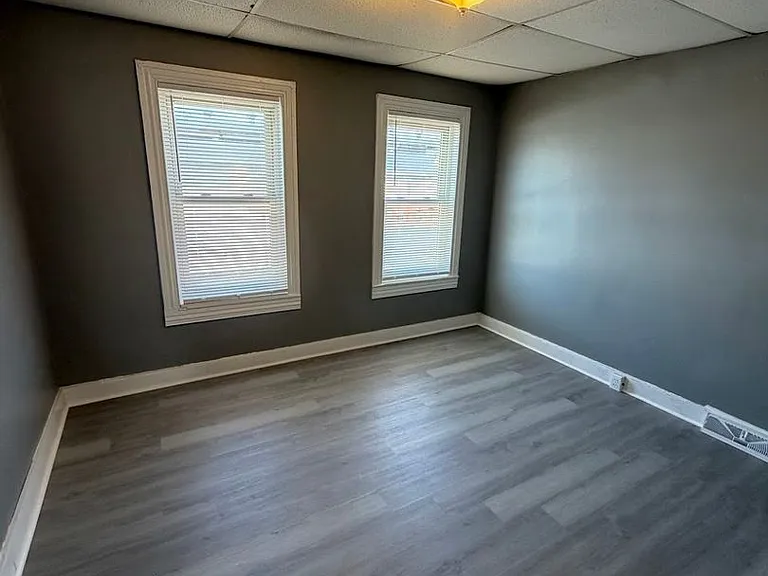 417 Cedar St — Photo 8