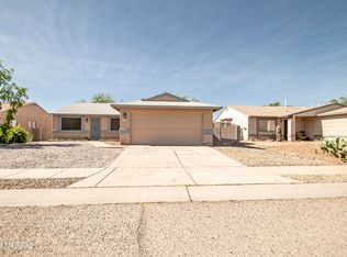1733 W Chardonnay Dr, Tucson, AZ 85746