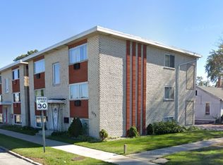 1526 Bataan Dr APT 2E, Broadview, IL 60155