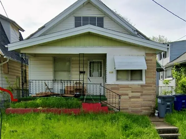 637 Sterling St, Toledo, OH 43609