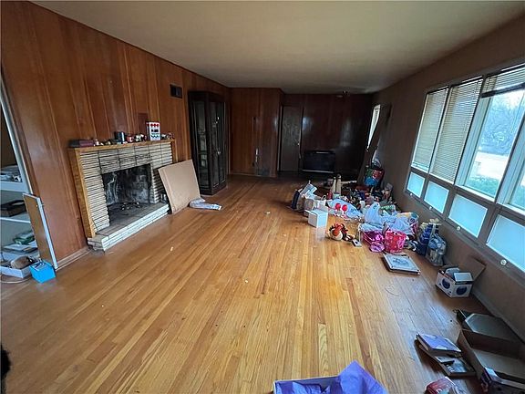 3rd image of 5740 Sheridan Dr