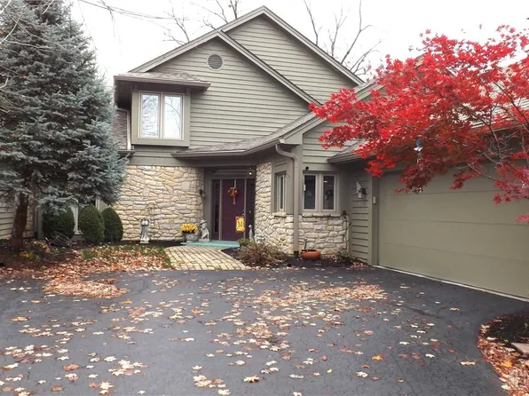 889 Lincoln Woods Ct, Dayton, OH 45429