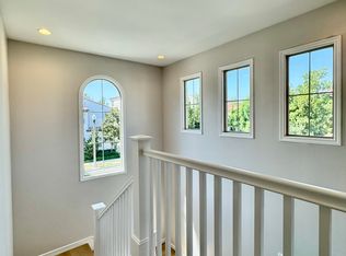 195 Firefly, Irvine, CA 92618