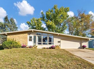 2612 Falbrook Dr NE, Cedar Rapids, IA 52402