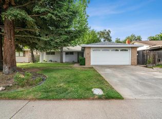 97 Waterglen Cir, Sacramento, CA